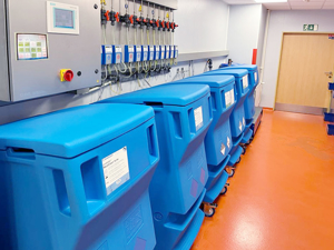 Контейнеры для бочек в Университетской больнице Острава